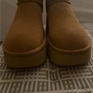 UGG Women's Brown Ankle Booties